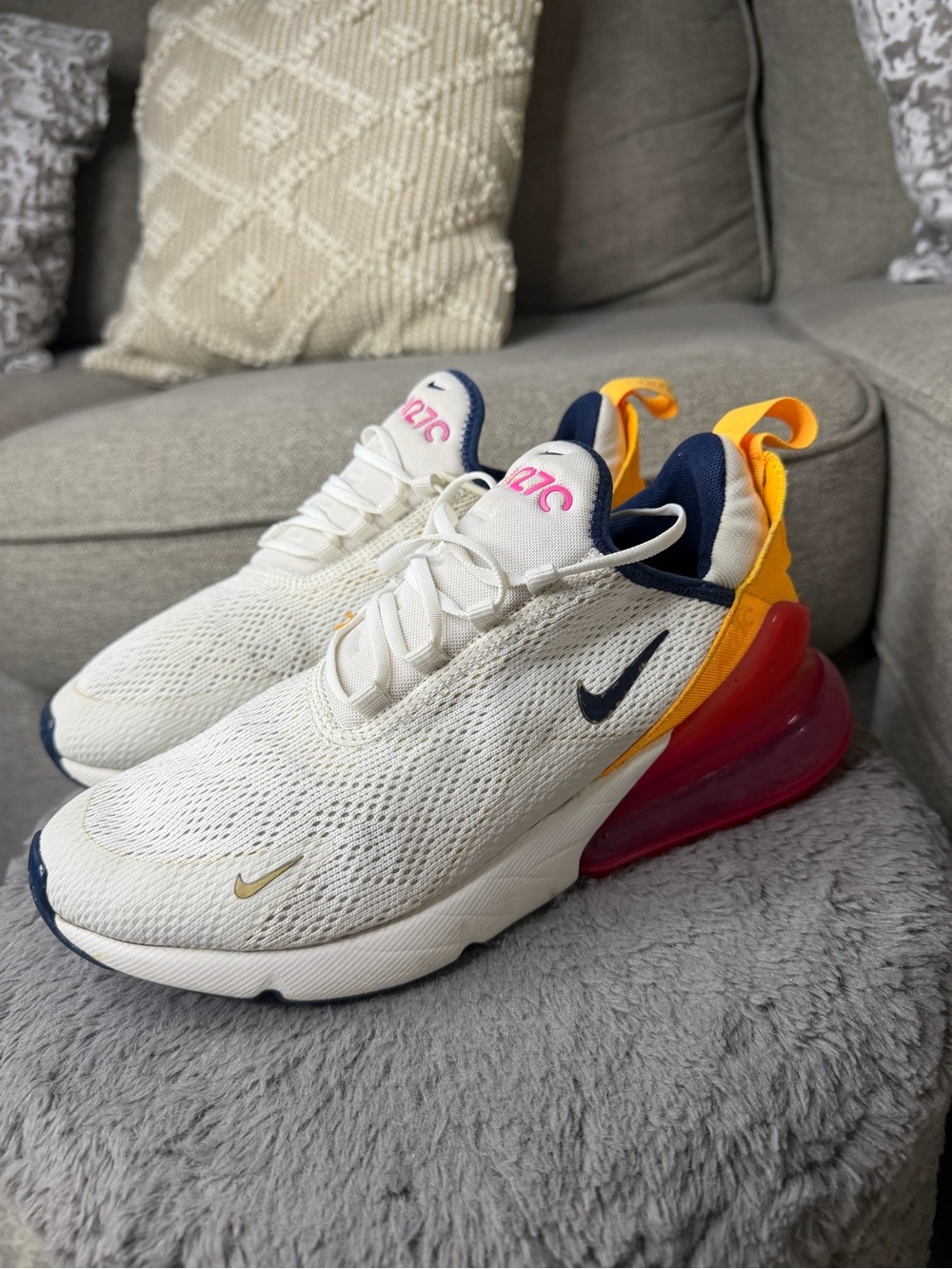 Nike Air Max 270 White Navy Pink Orange Sneakers Women’s Size 8